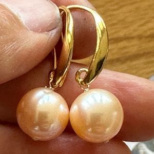 HANDMADE 10.2mm Peach Cultured Pearl Earrings - Yellow Gold Fishhooks